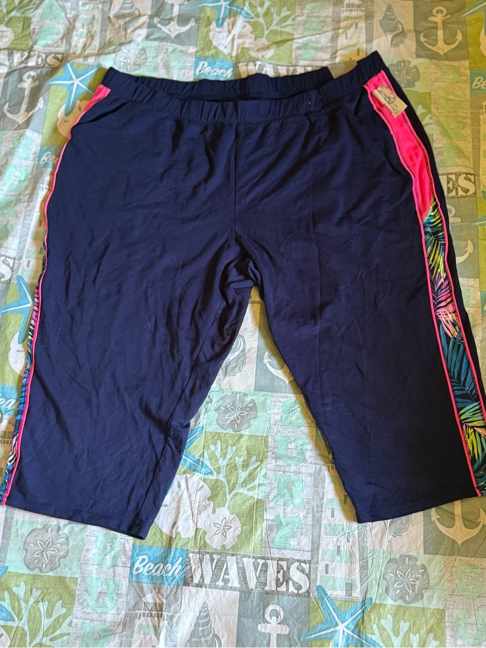 Catherine’s Women’s Plus Size Capri Pants Navy Size 3X 26/28W NWT
